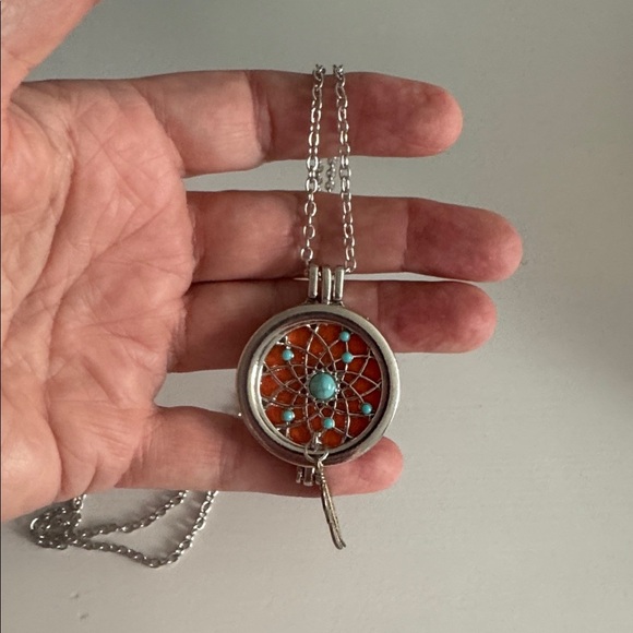 Silver Tone Tree of Life Aromatherapy Pendant Essential Oil Diffuser - Picture 1 of 4